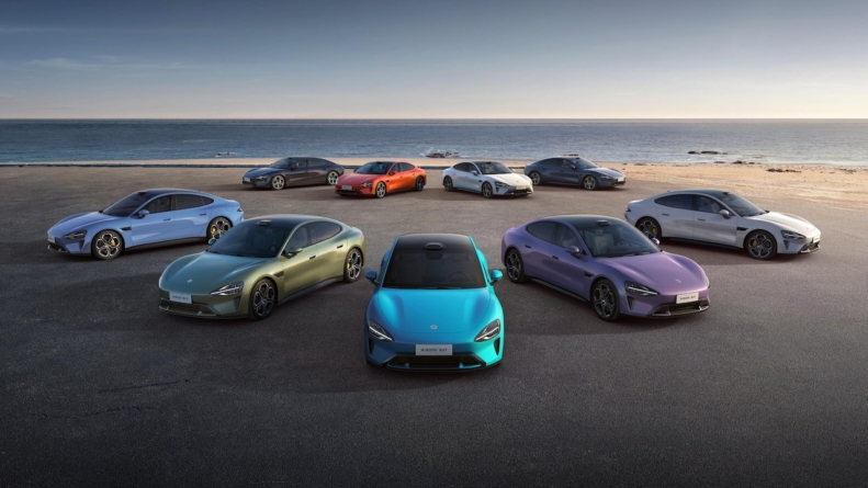 Prima mașină Xiaomi, aproape 90.000 de comenzi în primele 24 de ore