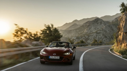 Mazda MX-5 la 35 de ani: noutăți la nivelul blocurilor optice și sistemelor de asistență