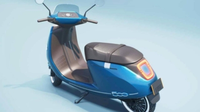 Fiat 500e pe două roți. Platum a prezentat un scuter electric cu aspect retro