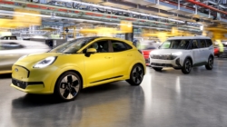 Producția de mașini a uzinelor Automobile Dacia și Ford Otosan continuă să scadă