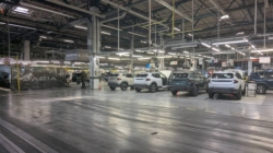 Alertă în industria auto: uzinele Automobile Dacia și Ford Otosan au raportat o scădere majoră a producției