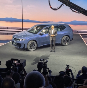 Noua generație BMW iX3, primul model din familia Neue Klasse, gata pentru debut