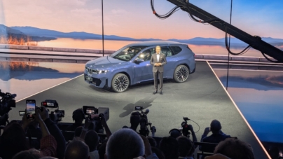 Noua generație BMW iX3, primul model din familia Neue Klasse, gata pentru debut