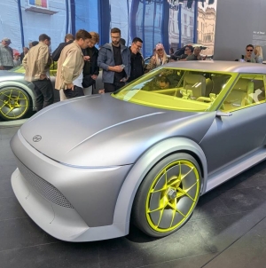 Hyundai Concept THREE, o primă interpretare a viitorului Ioniq 3