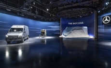 The Boulder, sculptura care dezvăluie linii ale viitoarei generații Mercedes-Benz Sprinter