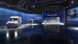 The Boulder, sculptura care dezvăluie linii ale viitoarei generații Mercedes-Benz Sprinter