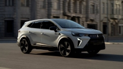 Mitsubishi Grandis, fratele Renault Symbioz, a fost prezentat în România