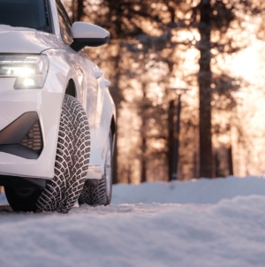 Nokian lansează o anvelopă cu crampoane care se adaptează la schimbările de temperatură
