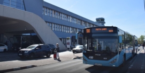 Autobuzele liniilor 100 și 442 vor opri doar la terminal „Plecări” al Aeroportului Henri Coandă din Otopeni
