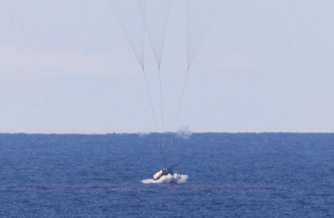 Misiunea Artemis 2 s-a încheiat cu o amerizare fără probleme în ocean