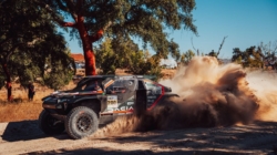 Îmvinsă de Toyota în spectaculosul raliu din Argentina, Dacia se menține lider în clasamentul general