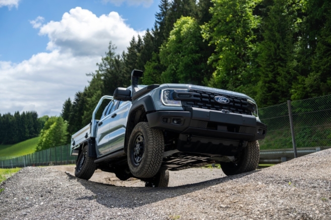 Cel mai capabil Ford Ranger construit vreodată, Super Duty, sosește în Europa