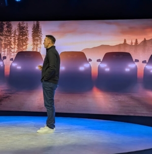 Ford a anunțat „revitalizarea” gamei sale de autoturisme cu cinci noi modele multi-energie