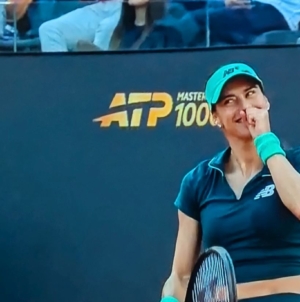 UPDATE: Sorana Cîrstea a învins liderul mondial, Aryna Sabalenka, la turneul de la Roma