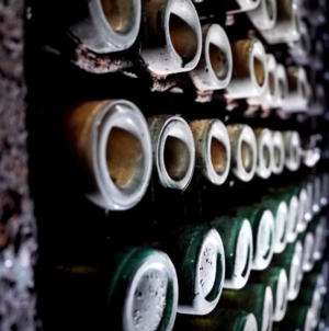 Comoara secretă a lui Stalin, adusă la lumină! 40.000 de sticle de vin scoase la licitație