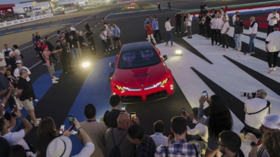 BMW a prezentat M Concept Neue Klasse. Viitorul M3, alături de bolizii de la Le Mans