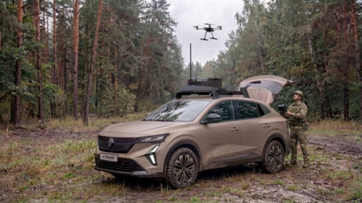 Renault Rafale, transformat cu ajutorul Thales în vehicul militar. Ce noutăți aduce 4 TROOP în domeniul controlului dronelor pe front