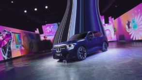 A cincea generație BMW X5, disponibilă pentru comenzi în România cu patru tipuri diferite de propulsie, de la diesel la electric
