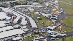 Boeing și Airbus împart comenzi gigant la Farnborough 2026. Record al exponatelor militare