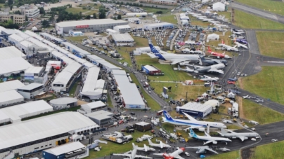 Boeing și Airbus împart comenzi gigant la Farnborough 2026. Record al exponatelor militare