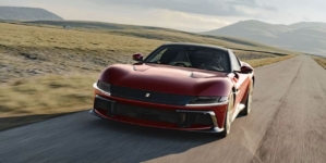 Mecanică pură: Ferrari 12Cilindri Manuale caută repararea imaginii după reacțiile declanșate de electricul Luce