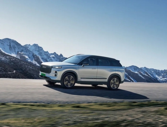 Fenomenul „Temu Range Rover”: Mașina chinezească Jaecoo 7 face ravagii în fieful Range Rover