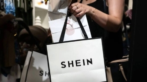 Paradoxul Shein: Gigantul fast-fashion a vândut mai mult, dar profitul net s-a prăbușit cu aproape 40%